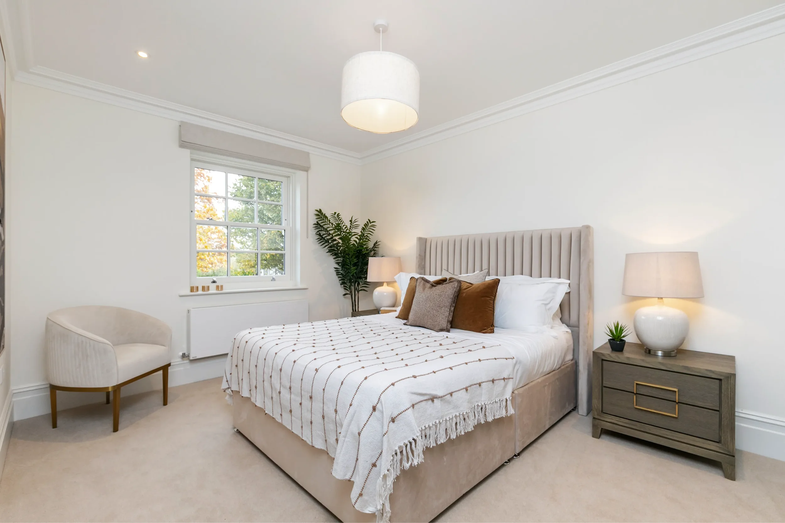 Heythrop, Old Hillside Road