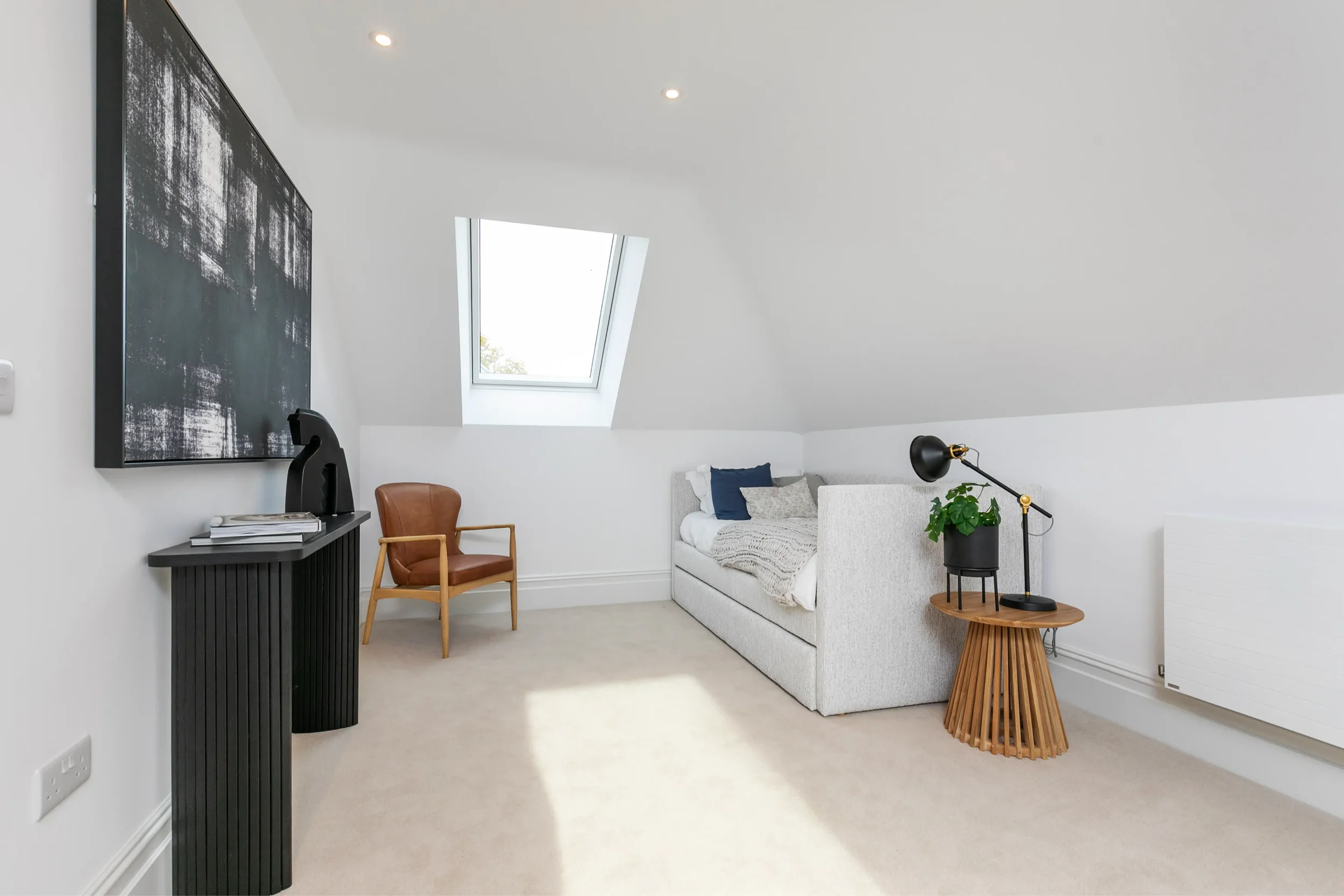 Heythrop, Old Hillside Road