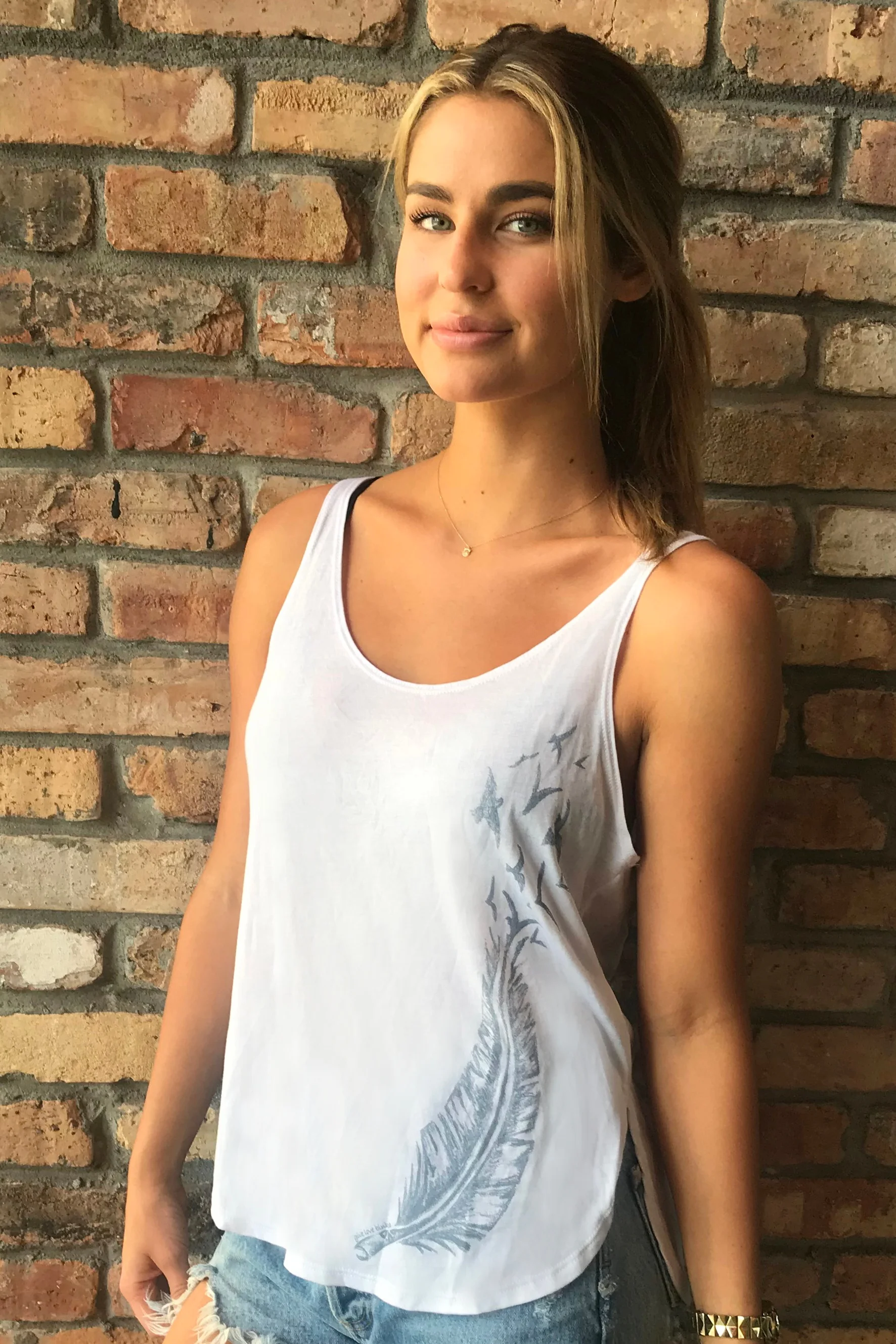 feather+side+slit+tank.jpg