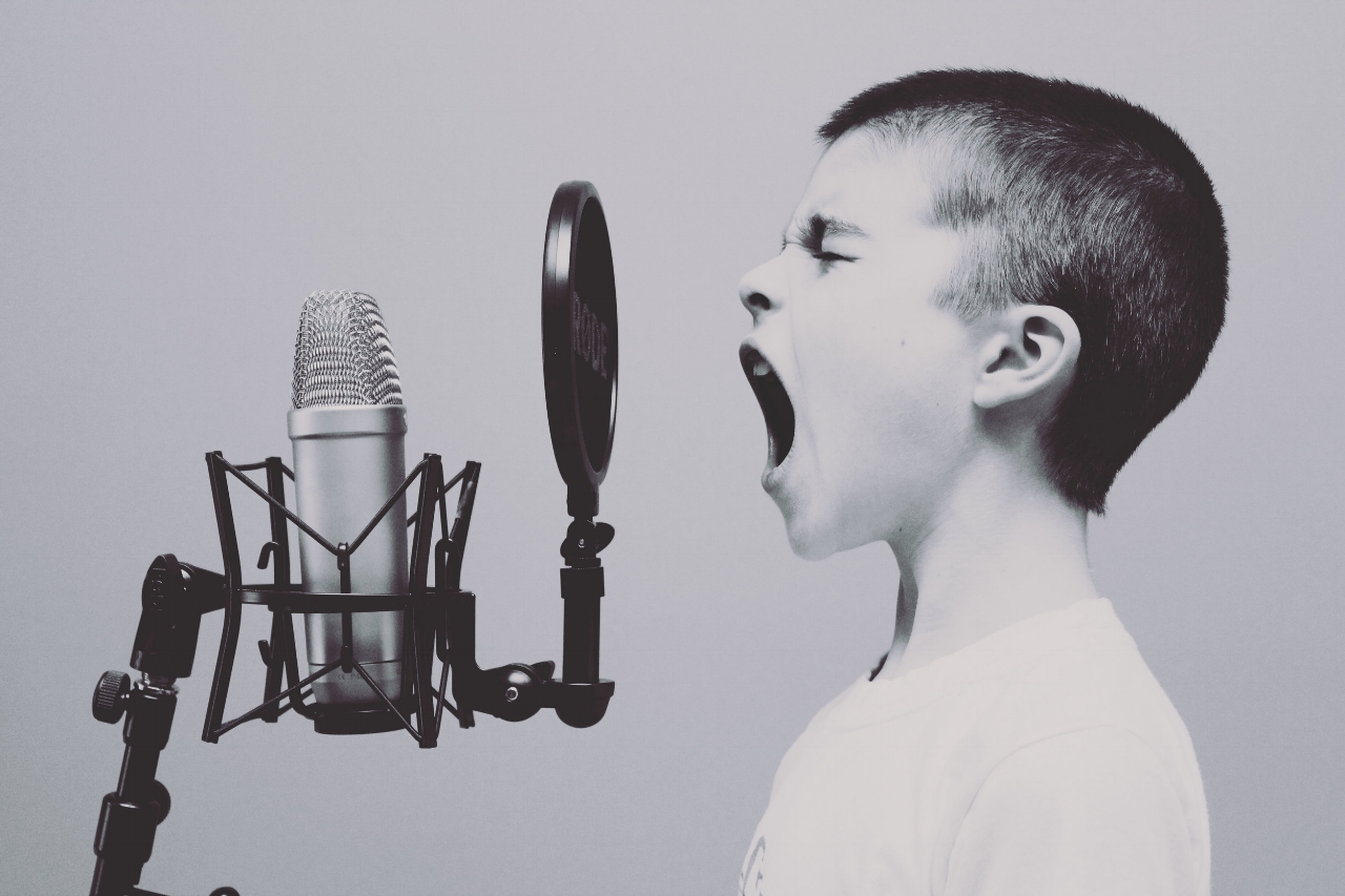 Conversion copy for authors, speakers, and creatives with a message.