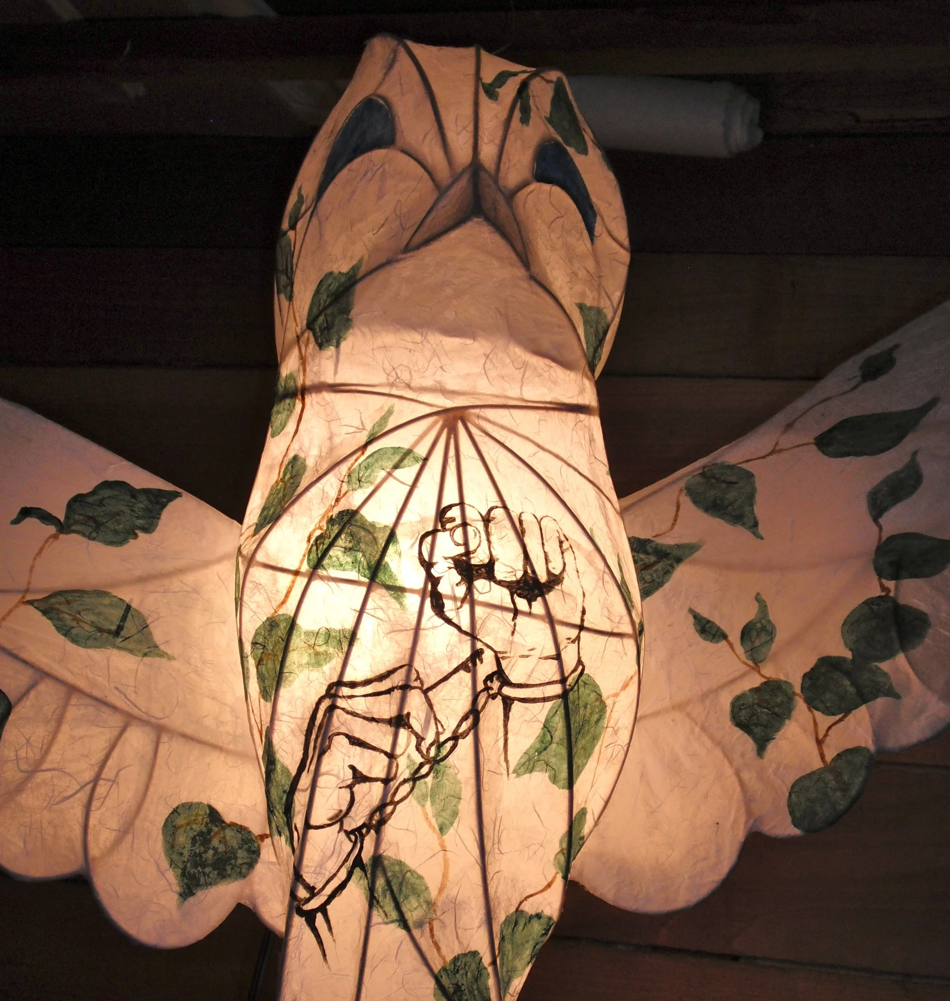 Salal w Fists