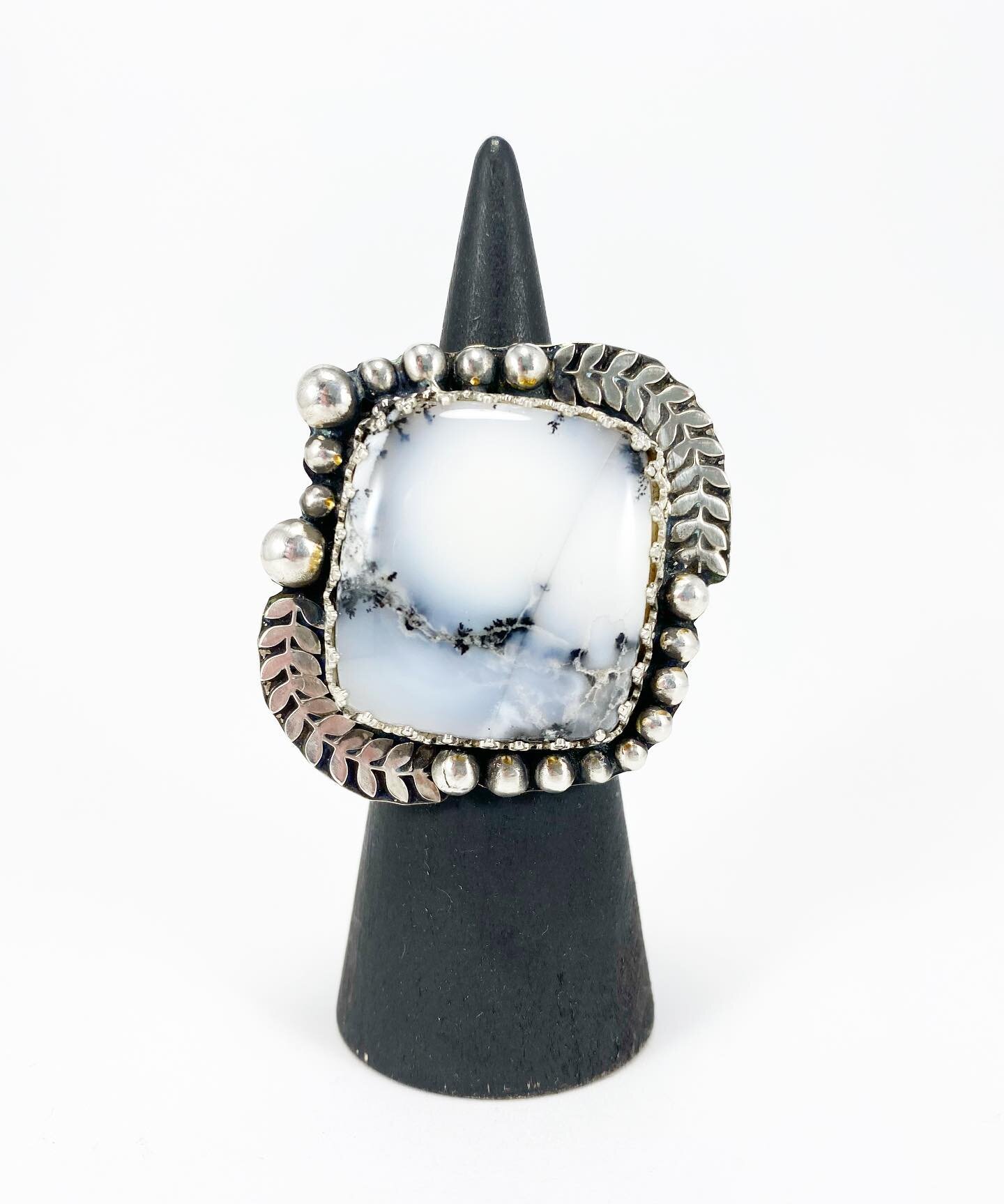 Check out this bold beauty by Claire Goodall of @earthandstonestudio 

This statement ring features Dendritic Agate. It has such an awesome winter-y vibe!

Available in the @ignitejewelrystudios gallery Tues-Sat 11-4 :)

#thingstodoinasheville #rada 