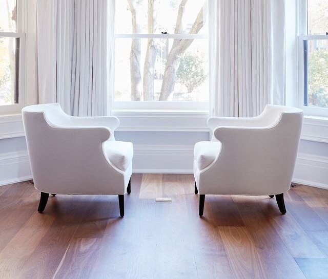 S Y M M E T R Y // It&rsquo;s just a little something we love. ⁠⠀
.⁠⠀
.⁠⠀
.⁠⠀
Design @mcgilldesigngroup⁠⠀
The Eve Chair @plumfurniture⁠⠀
.⁠⠀
.⁠⠀
.⁠⠀
⁠#mcgilldesigngroup #designtoronto#torontointeriors #theworldofinteriors #instadecor #interiors#maiso