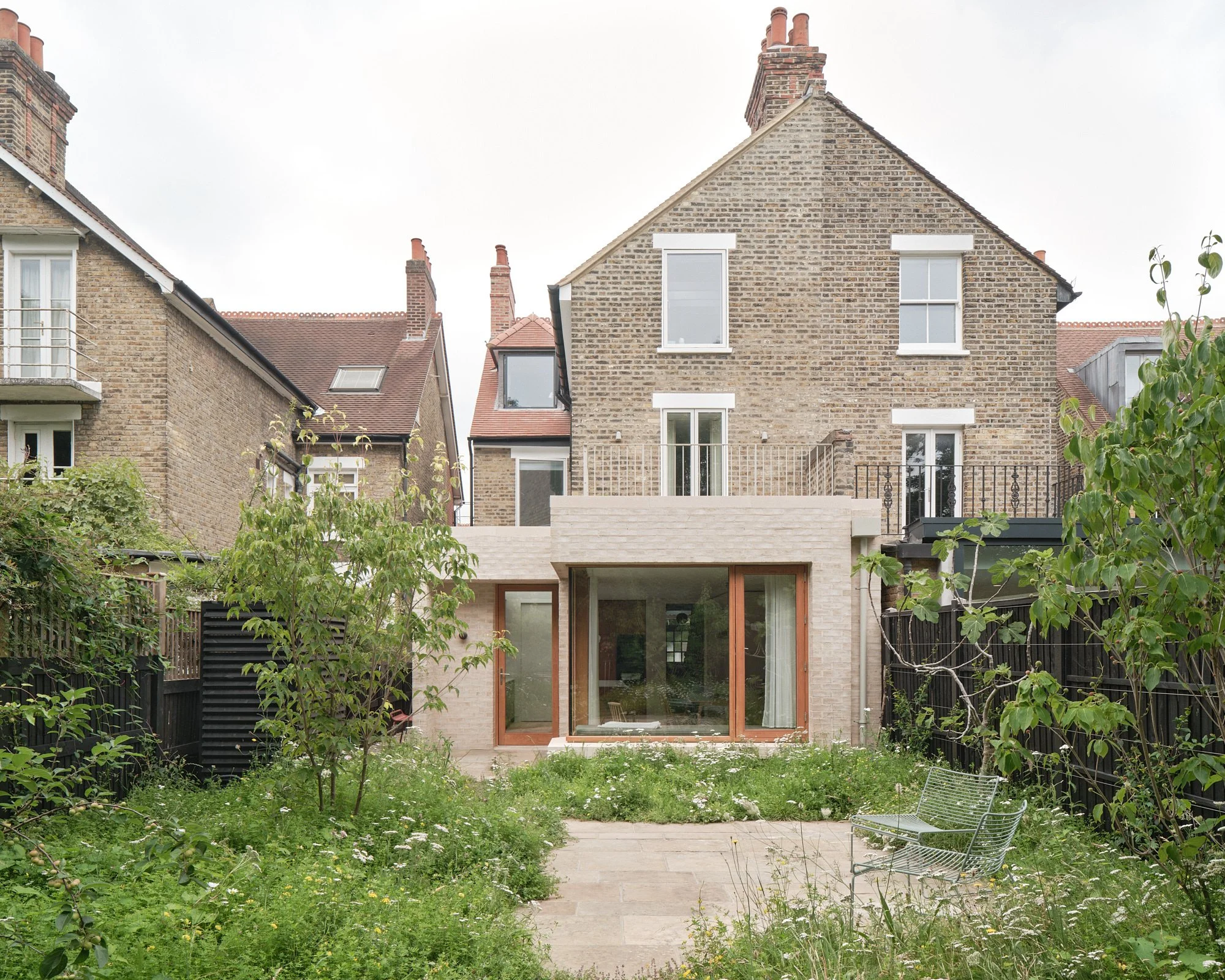 Grove_Park_R2_Studio_Architects_©_Henry_Woide__Low Res_001.jpg