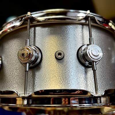 dw-cast-aluminum-3.jpg
