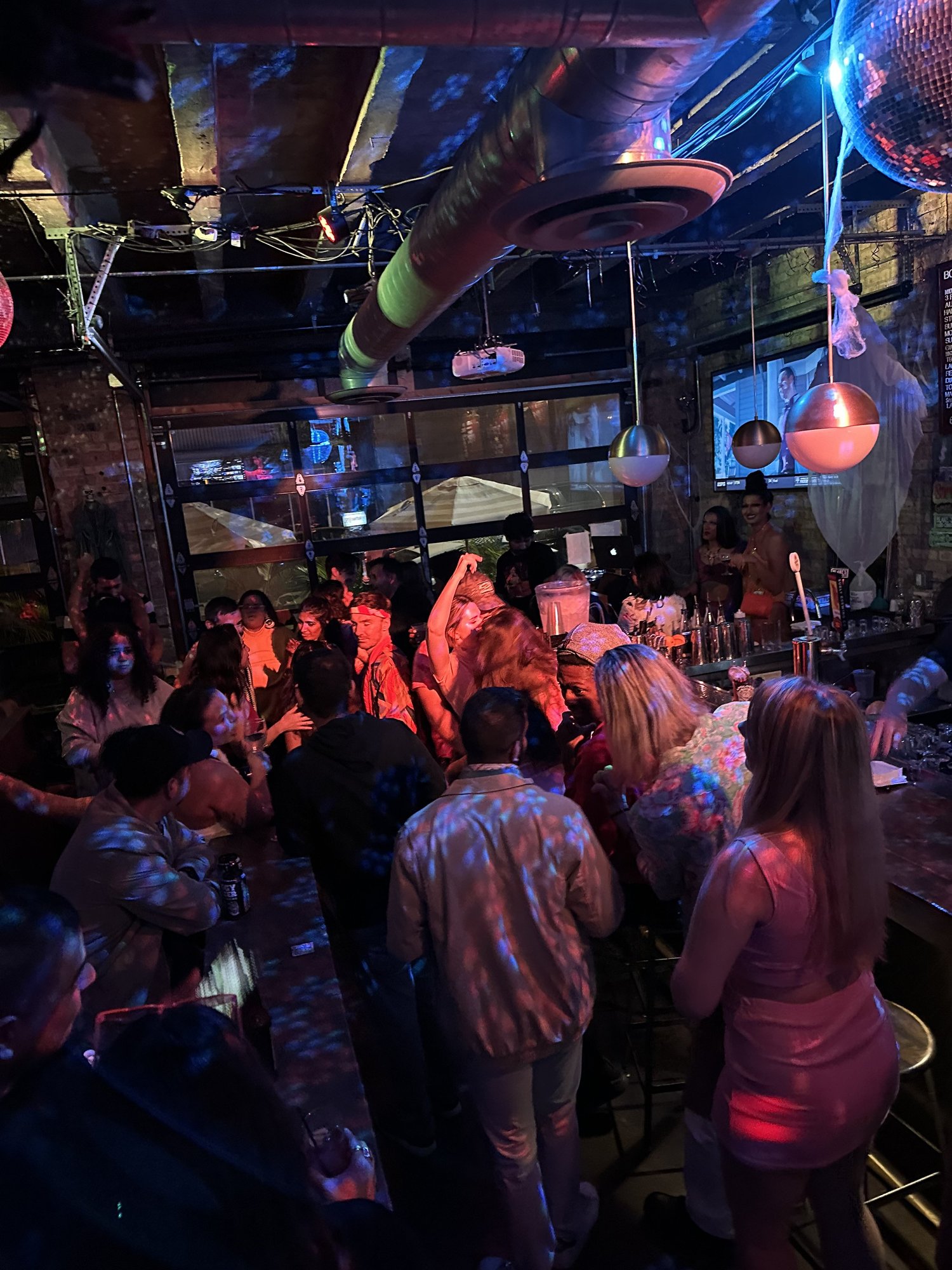 Bar photo 1