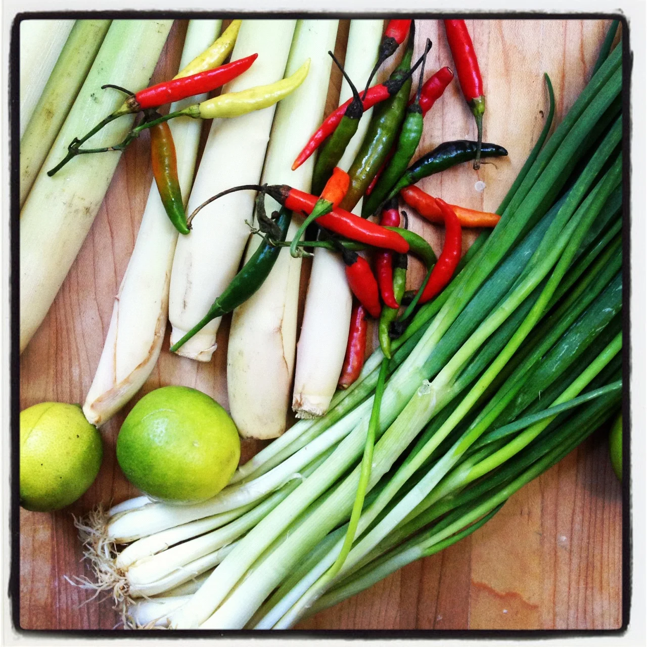 HarvestLemongrass.jpg