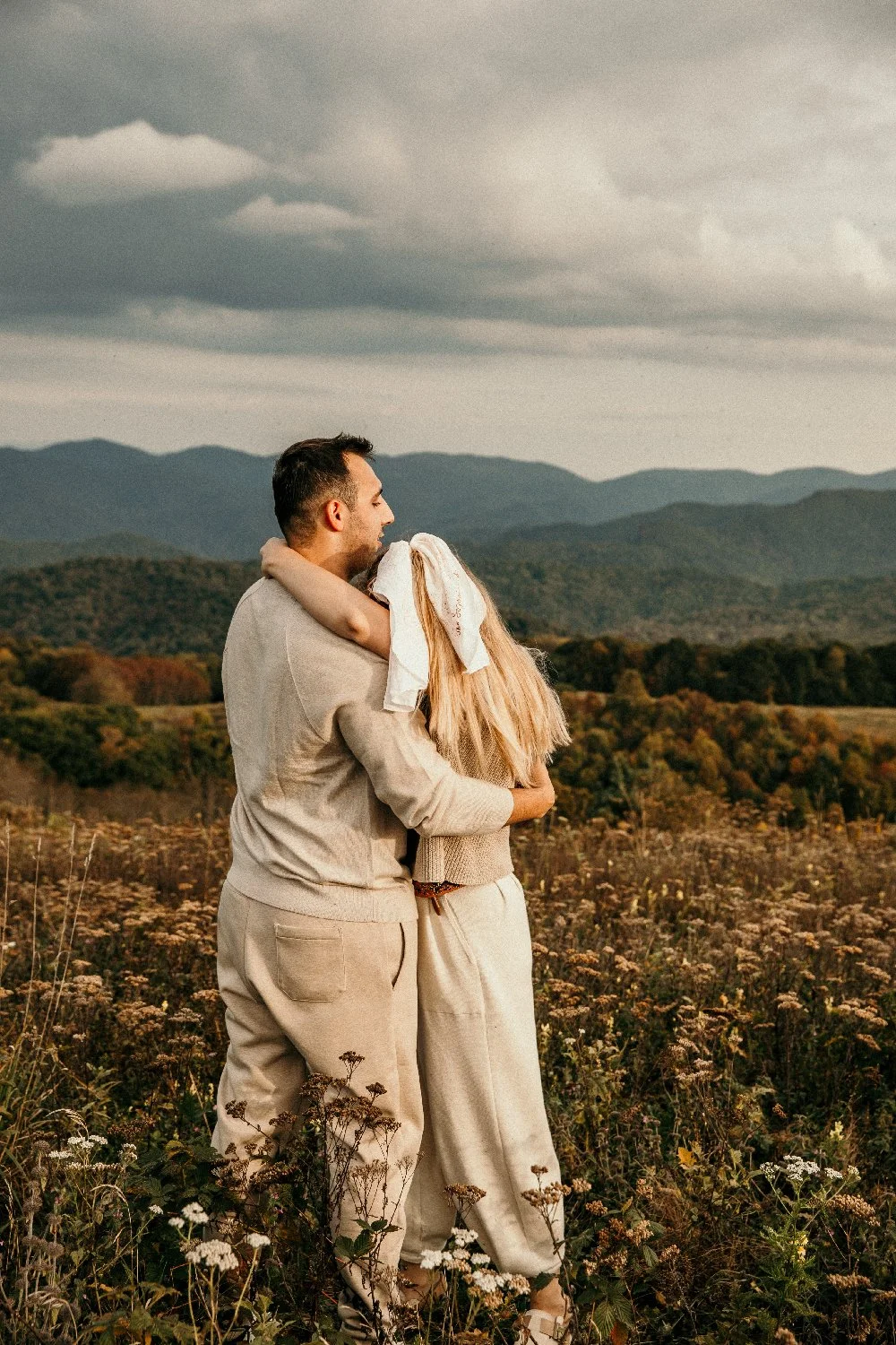 Spring Into Memories: Why Now Is the Perfect Time to Book Your Session 🌸
