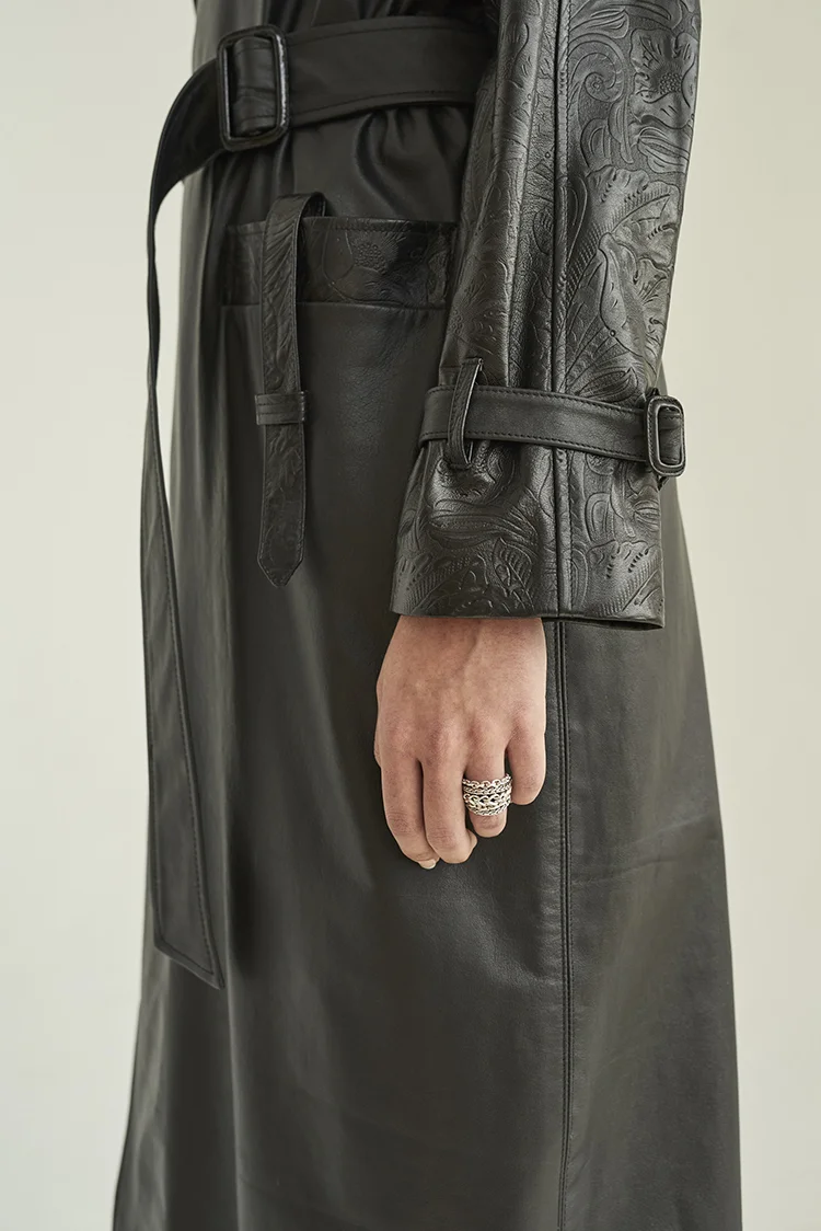 trenchblacksleeveWEB.jpg