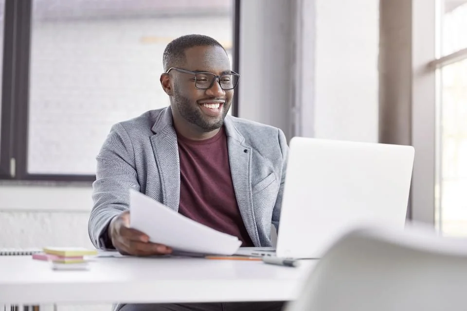 7 Expert LinkedIn Tips A Lot Of People Don't Really Know About