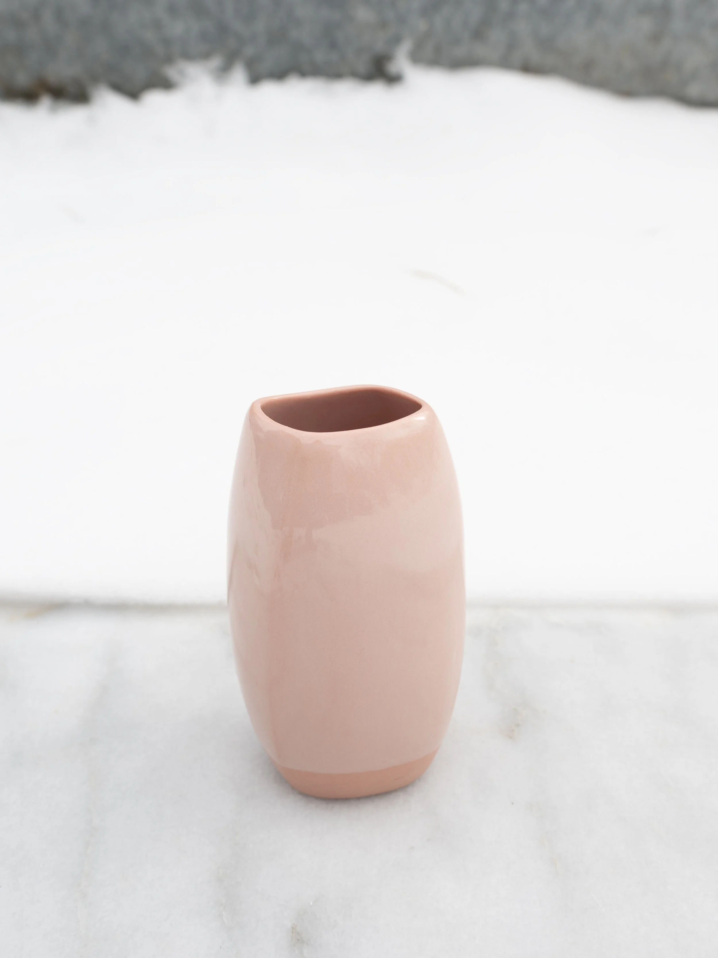 BV-06_white g_orange_02_0957.jpg