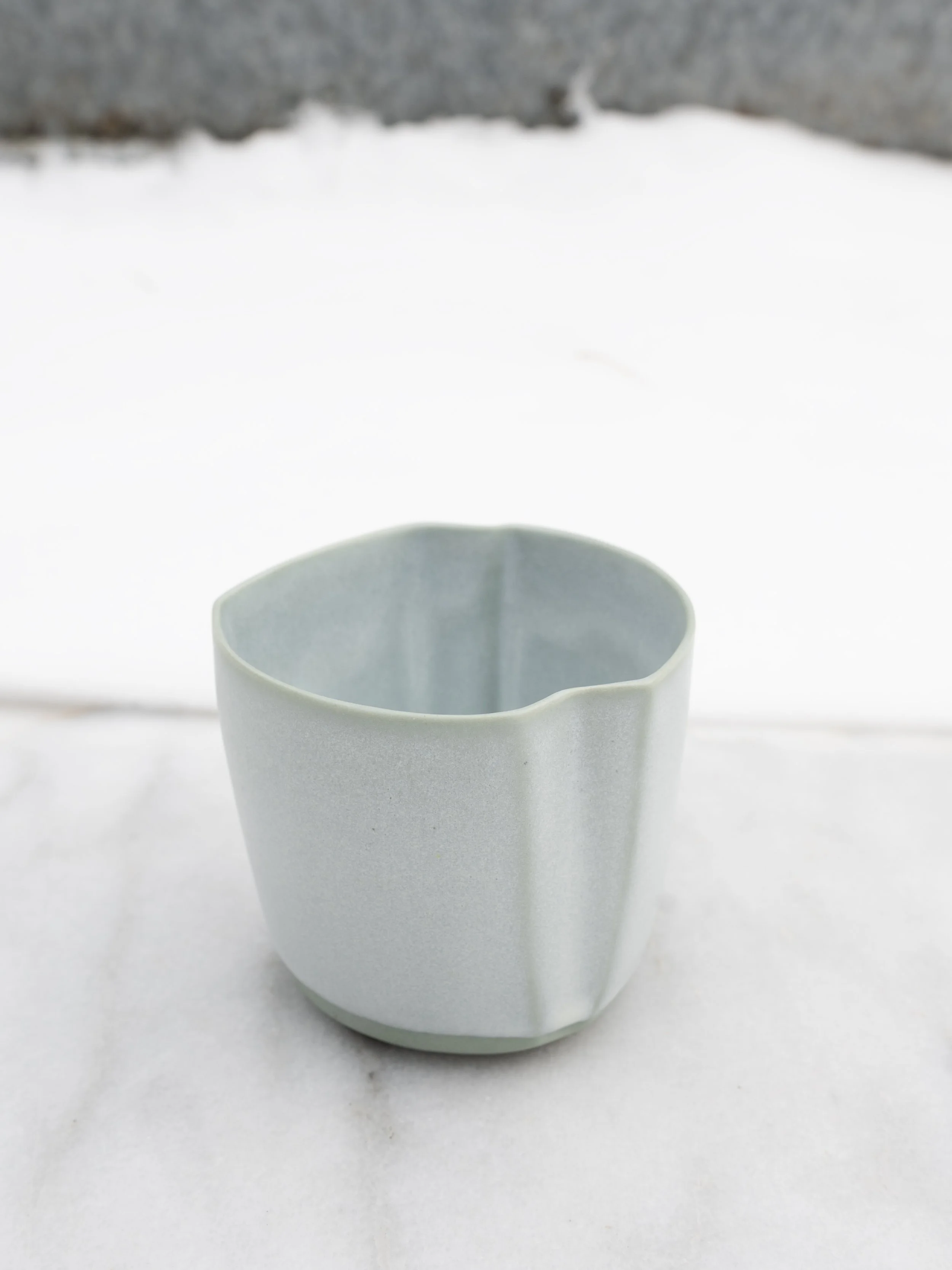 AC-04_white m_mint_0992_02.jpg