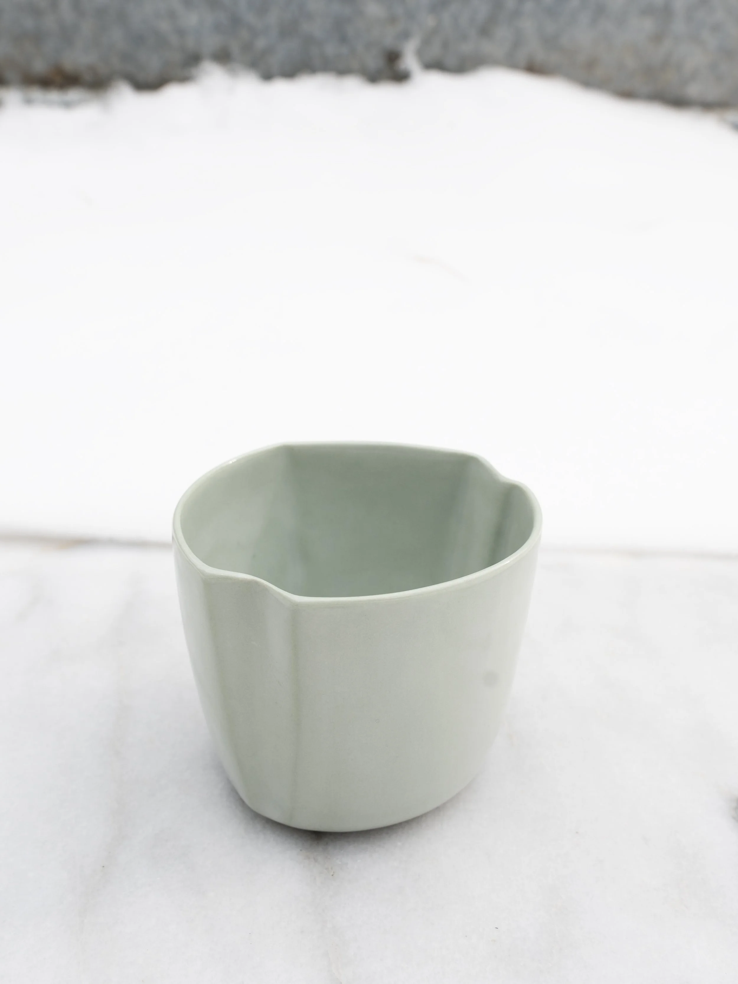 AC-05_white g_mint_0996.jpg