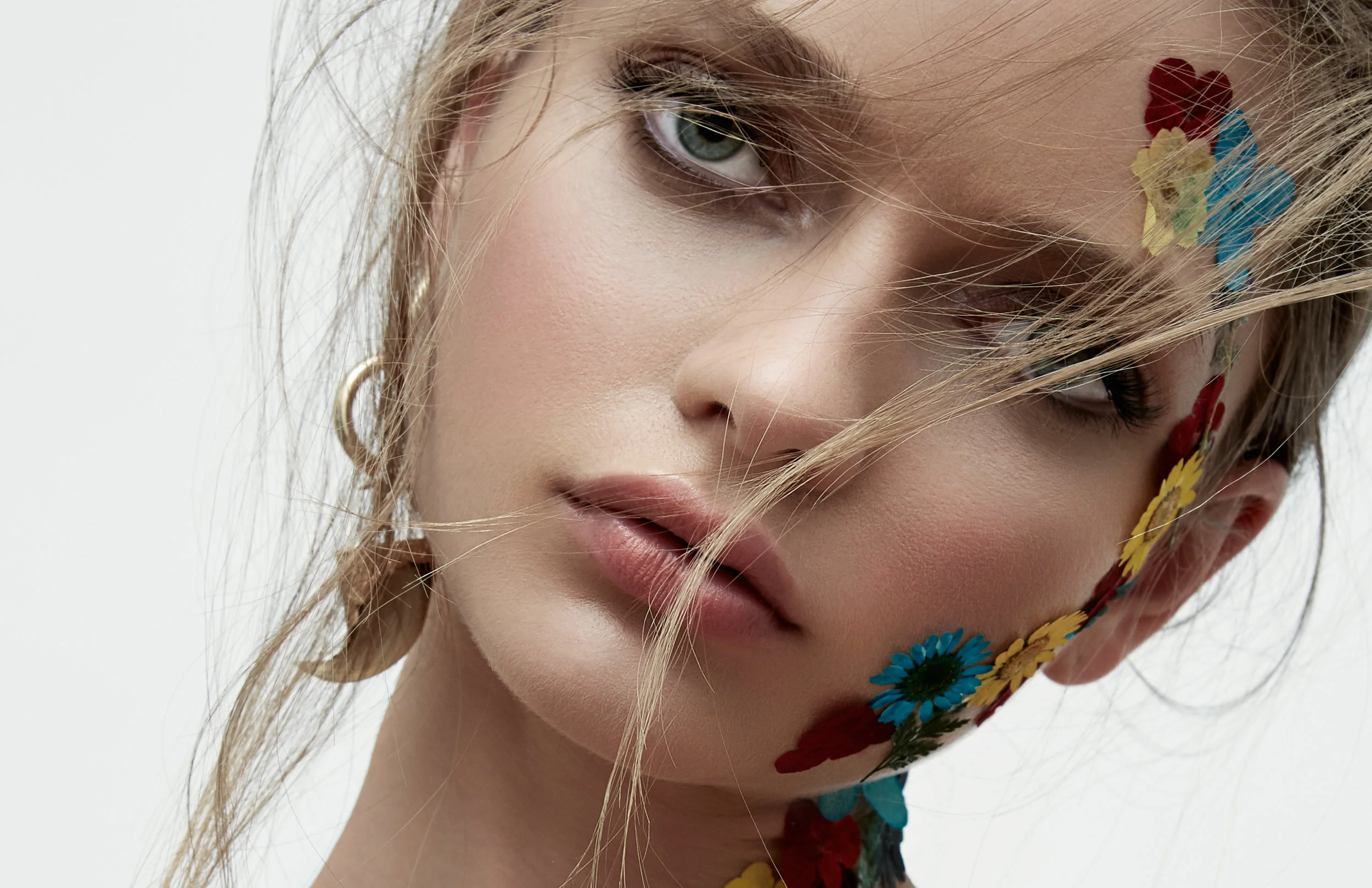 BEAUTY__MIKE_GONZALEZ_FASHION_BEAUTY_PHOTOGRAPHY_.jpg