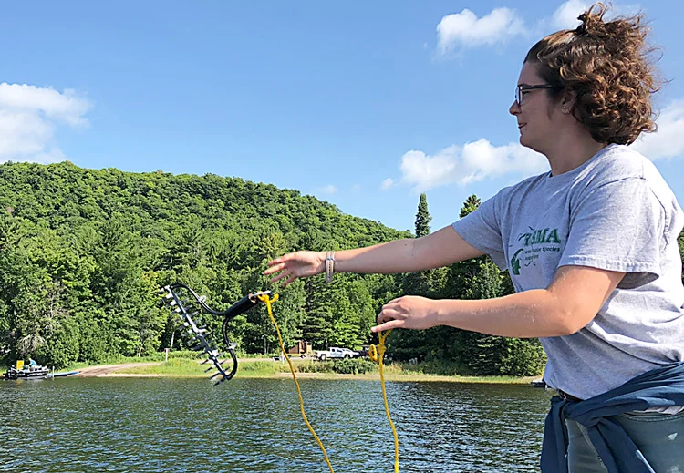 Sample for benthic flora species using the double headed rake tossing sampling method, aka the ‘weed rake"'.
