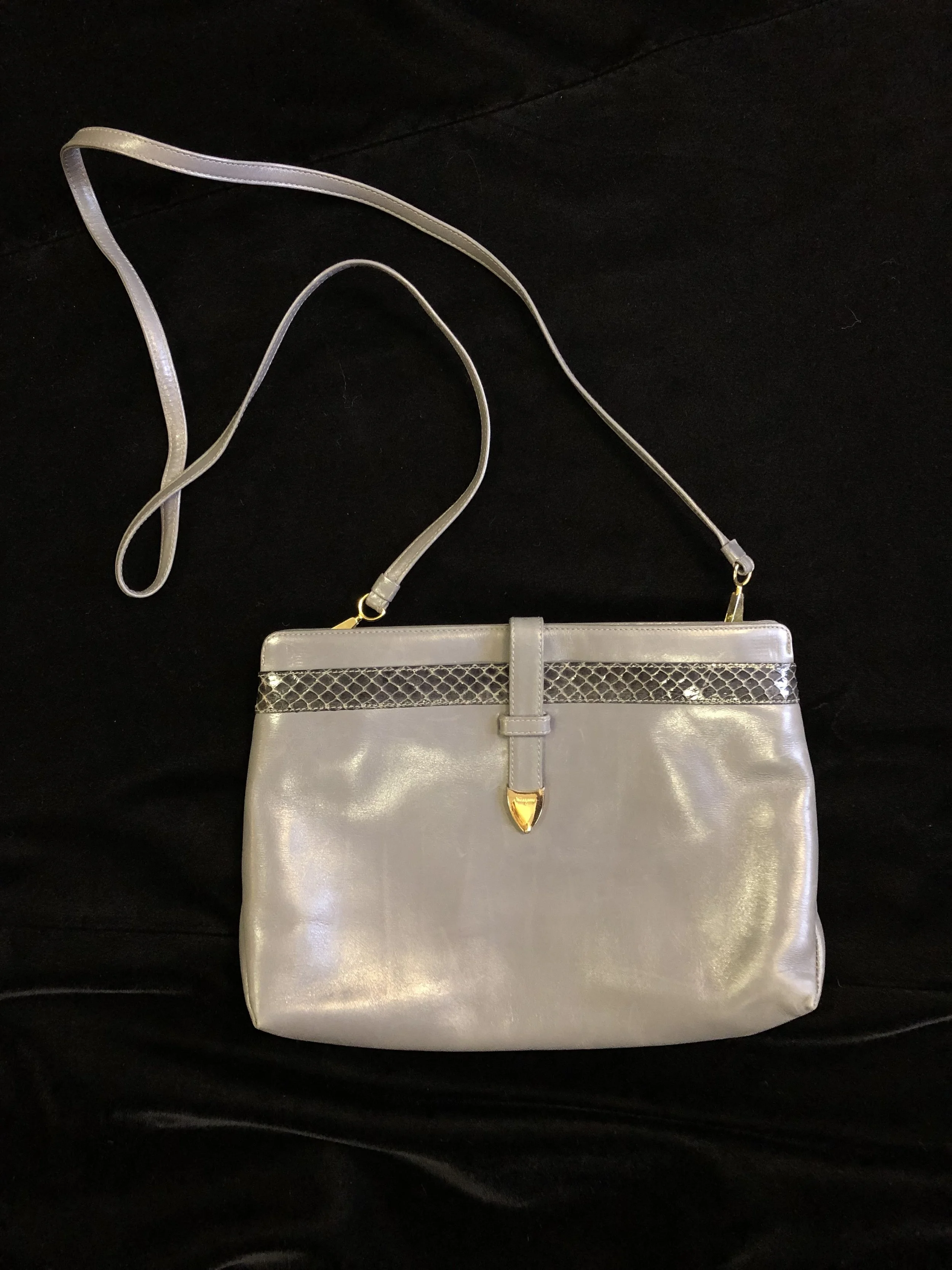 Ferragamo Crossbody Grey Leather 