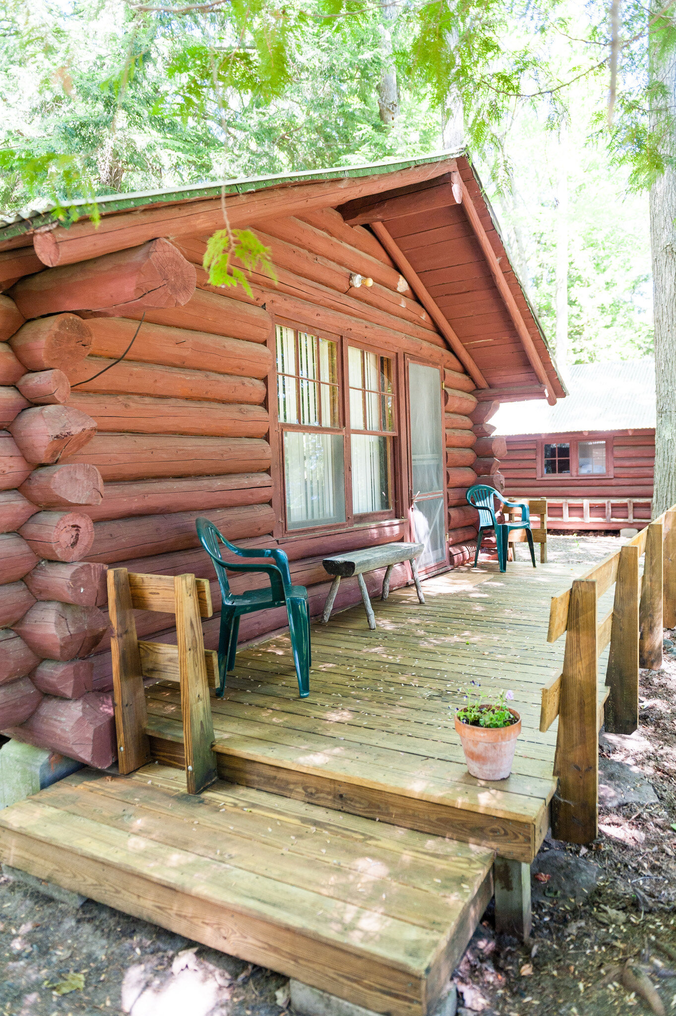 Manninen's Cabins, Otter Lake cabin rentals: Kolme log cabin