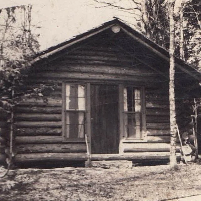 Throwback Thursday! The Kaksi (No. 2) cabin in 1945 and 2025. manninenscabins.com #tbt #throwback #rememberwhen #otterlakelife #manninenscabins