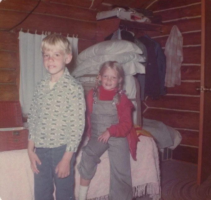 Bibs &mdash; my uniform as a kid&mdash; are not only comfy and functional but also stylish and, dare I say, trendy. Explore this timeless fashion on today&rsquo;s yoopercabingrl blog: manninenscabins.com/cabin-blog/2026/1/21/bib-overalls #biboveralls