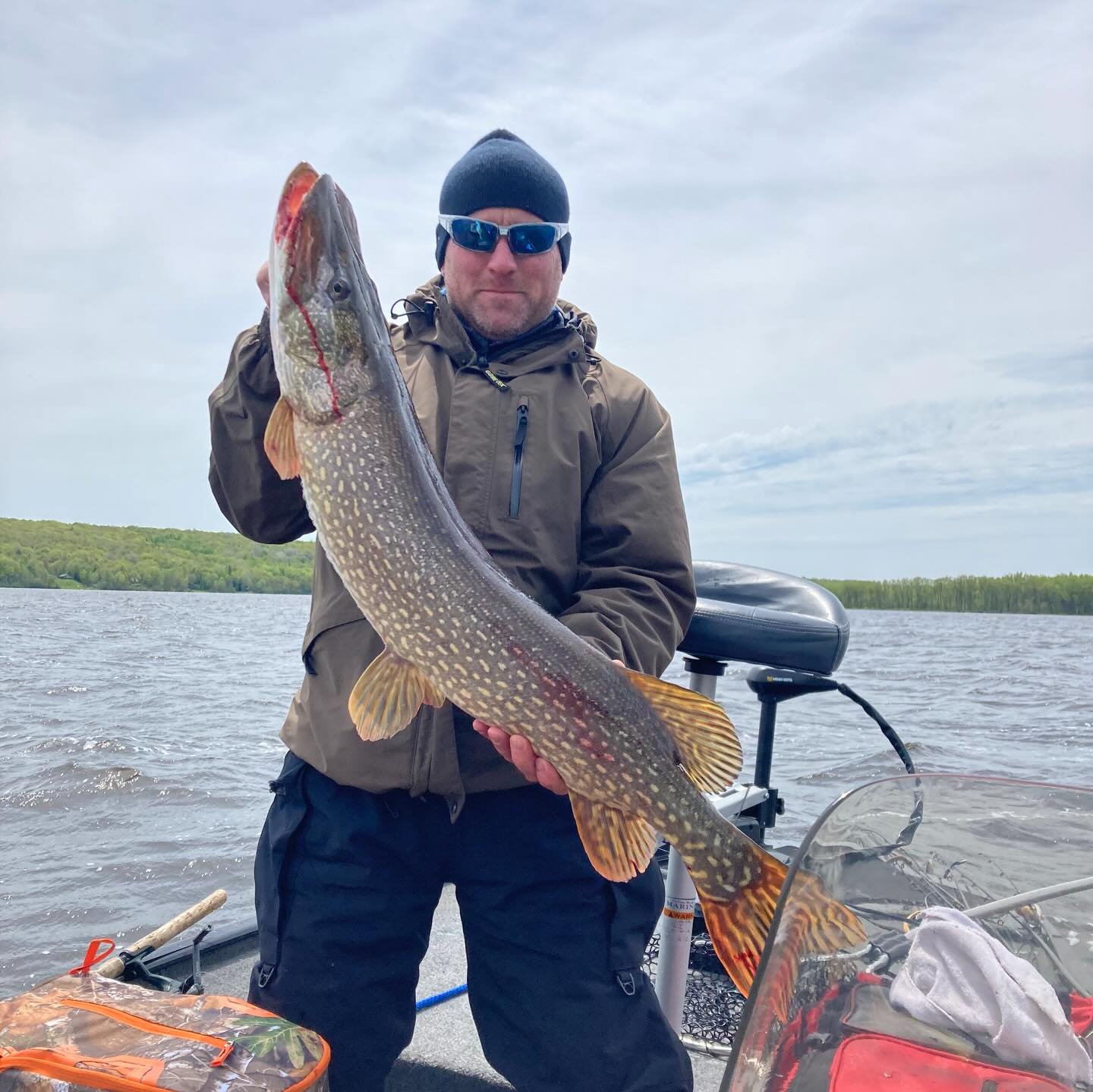 Flashback Friday! Some memorable catches in recent years. The fish are biting 🎣 manninenscabins.com #sportfishing #michiganfishing #fishingfun #otterlakelife #manninenscabins