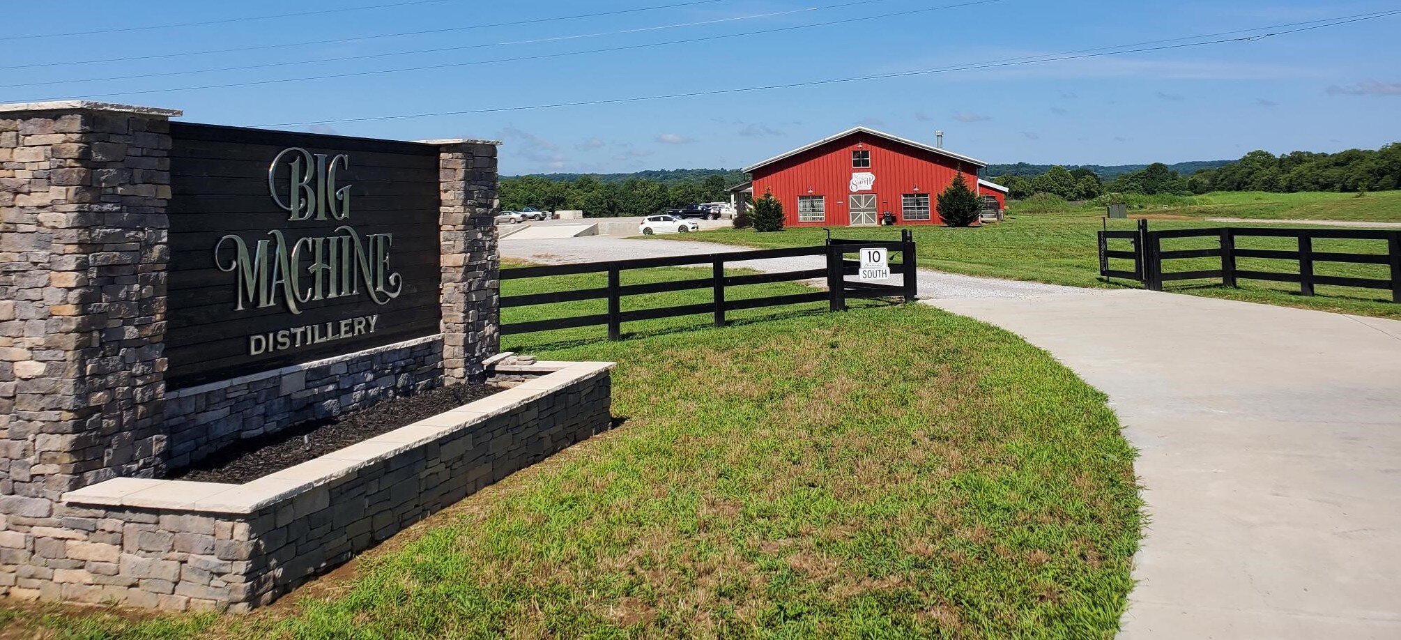 Big Machine Distillery Continues Partnership with Smashville Preds — Big  Machine Distillery