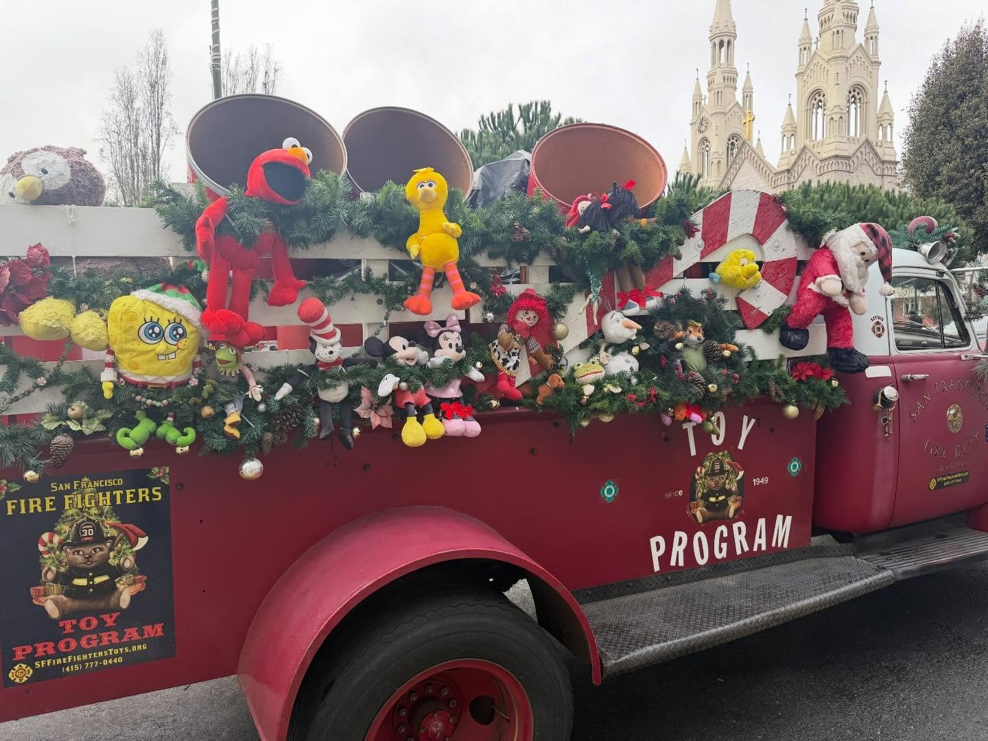 Thank you to everyone that donated to the @sfftoyprogram on behalf of @sfitalianathleticclub @sfiac_foundation 🎁💚🤍❤️