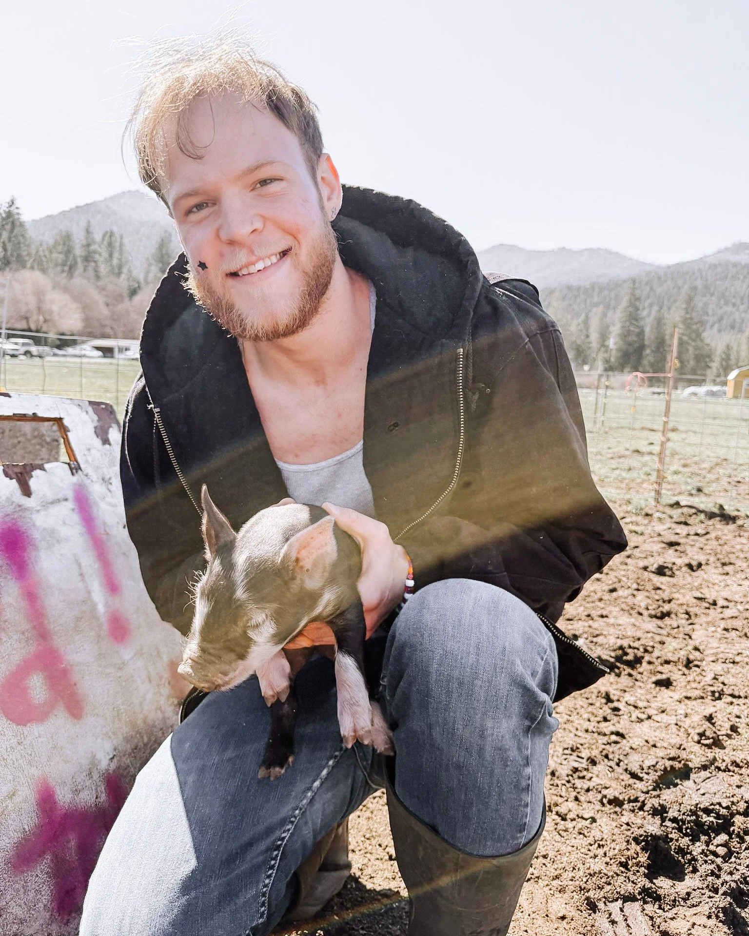 A day late for National Ag Day&hellip; we have lambs, kids, chicks, and piglets on the ground&mdash; keeping us busy in the best way! 🌱🚜

#RocksideRanch #Outdoors #Hardwork