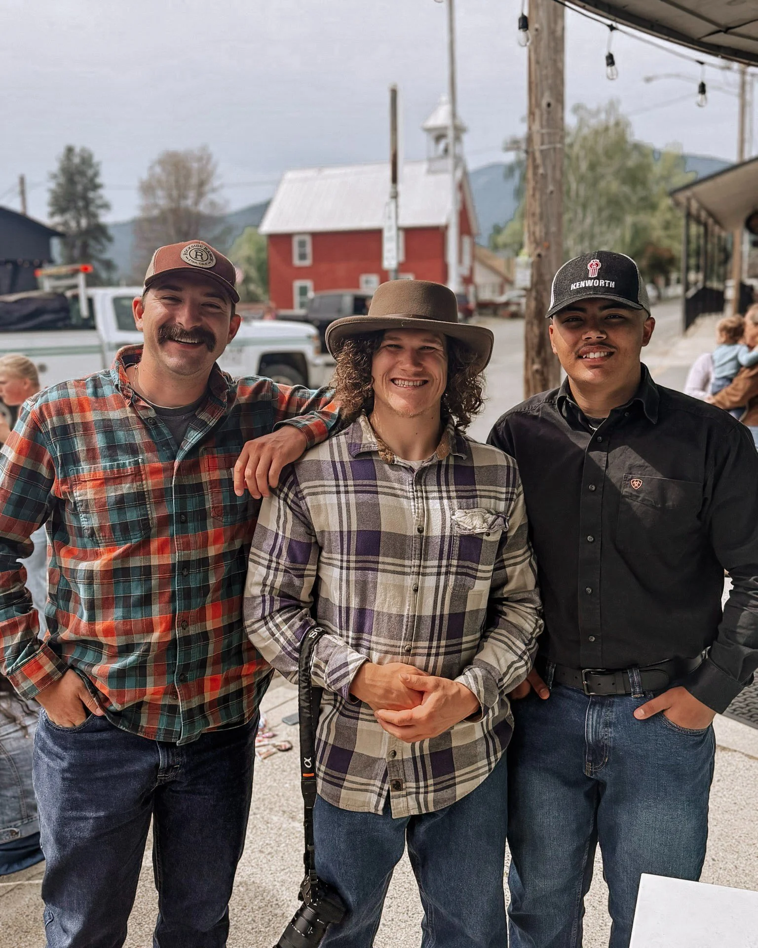 Big smiles, new beginnings. 😄

Life at Rockside is better together&mdash;many different stories, one journey forward.

#liferestoration #workingranch #nonprofit #RocksideRanch