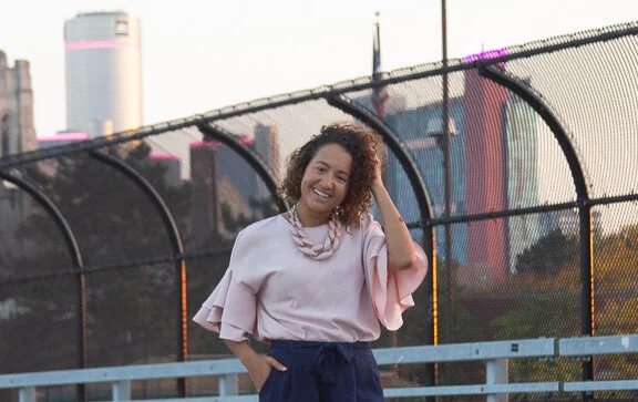 18_10_12 Riana Portraits-38_Crop.jpeg