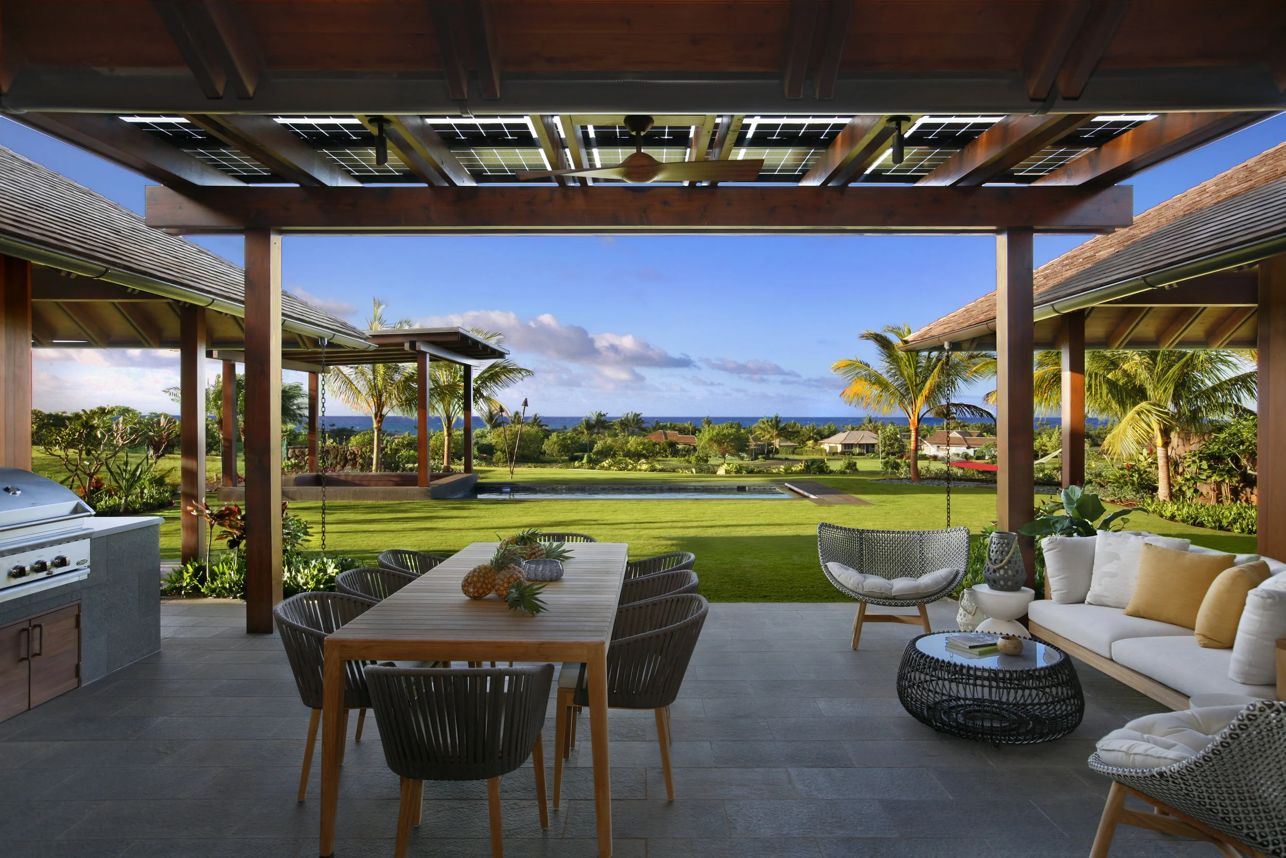 OUTDOOR DINING LANAI