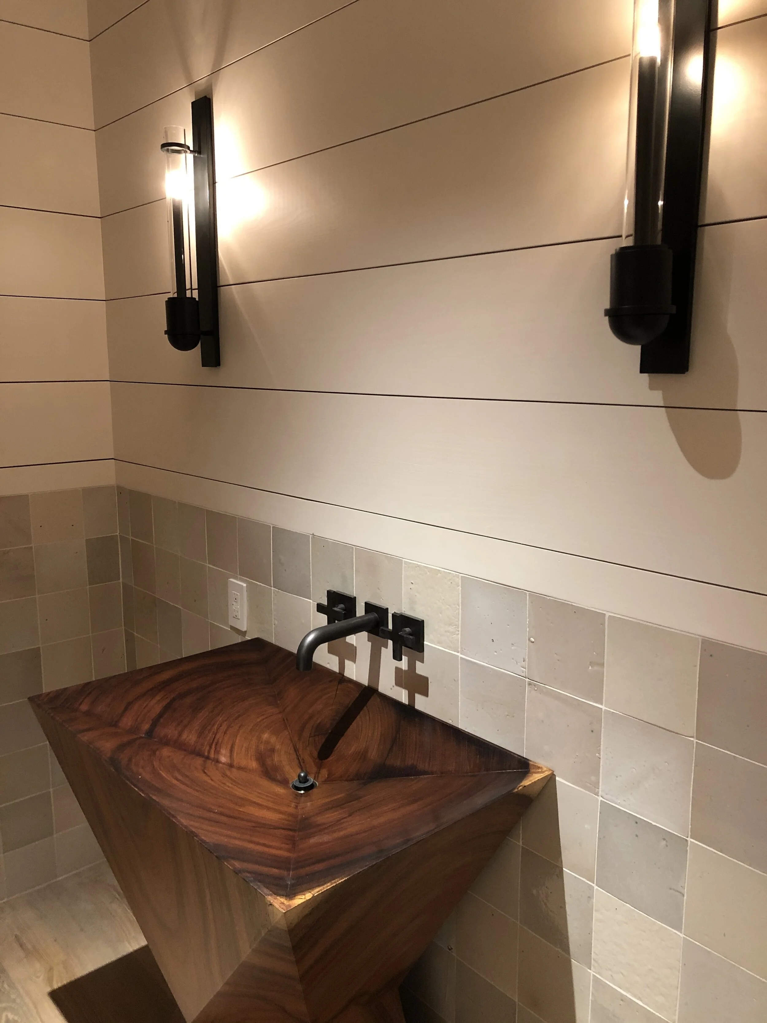 POWDER ROOM