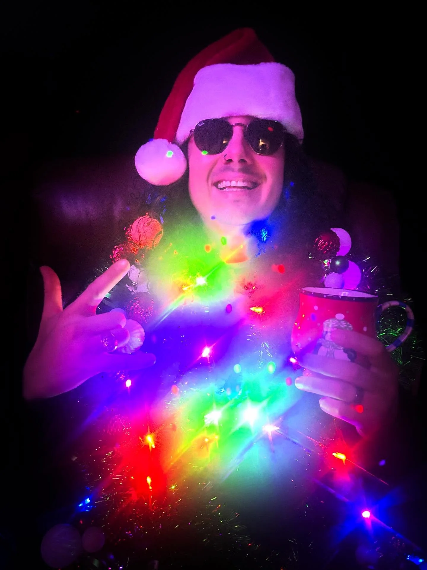 im so stoked to be part of jelly ellington&rsquo;s annual christmas jam this year 🤘🎅🎄 december 11 @3tenaustin &mdash; an all-star lineup coming together to raise money for the Kerr County Flood Relief Fund 🖤

i&rsquo;ll be jumping up to sing duri