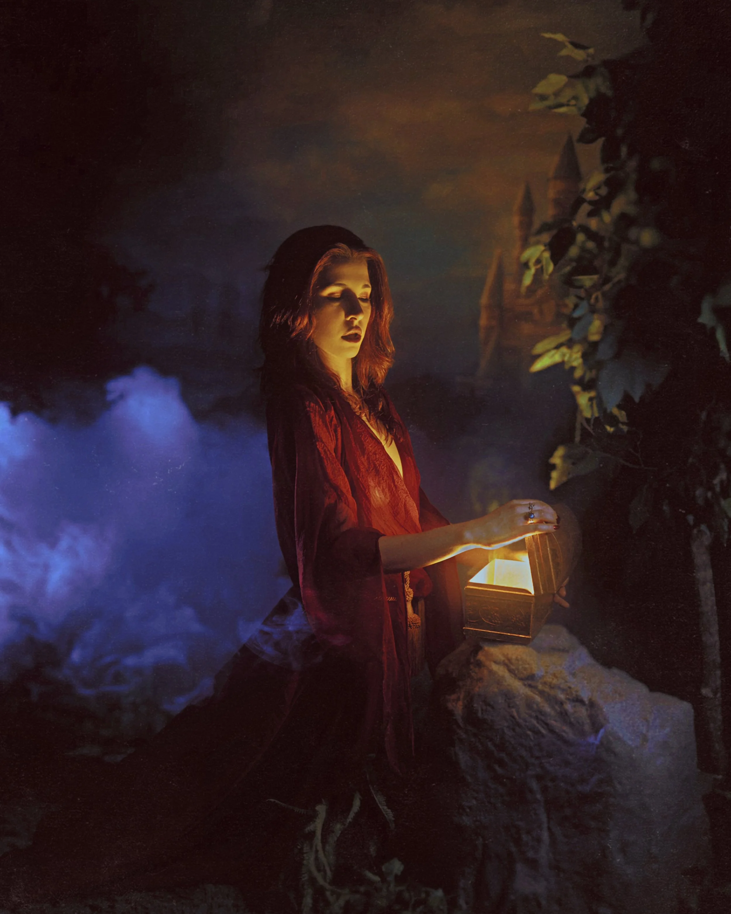 Lightwitch-3.jpg