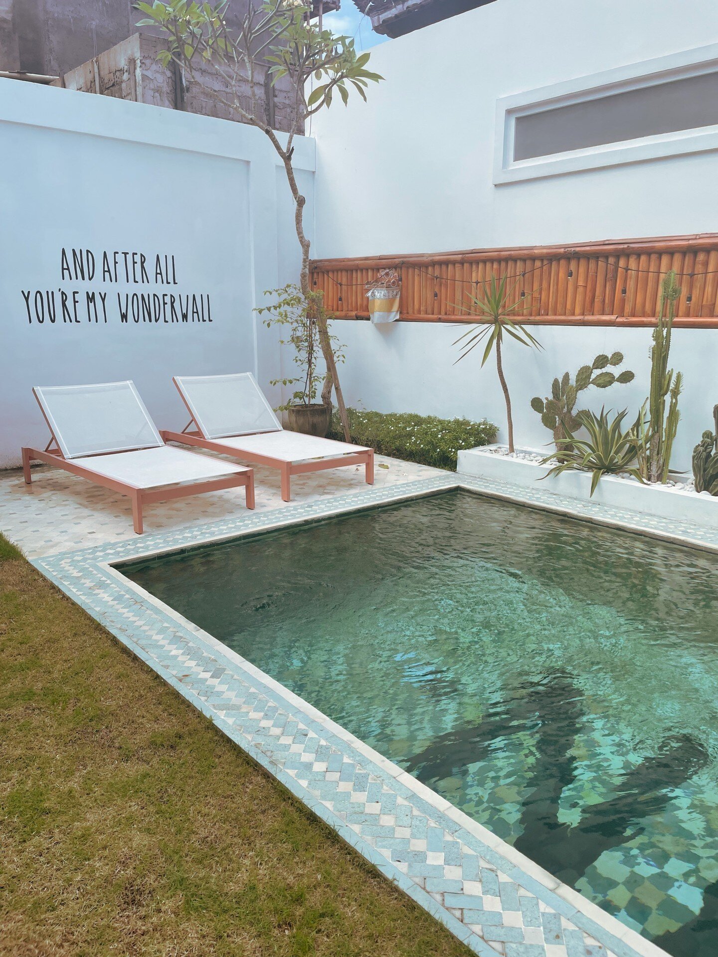 Summer days βοΈ 
*
*
*
 #norushvillas #pool #vogueliving