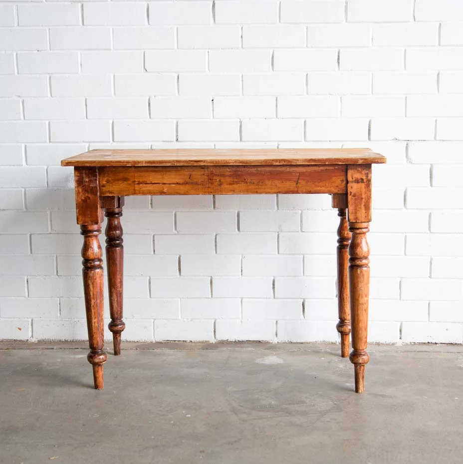 Zoe Table