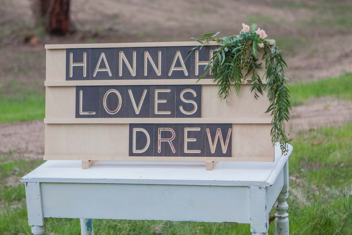 Pretty_Willow_Prop_Hire_Perth_SIGNAGE_Details_Message-Board.jpg