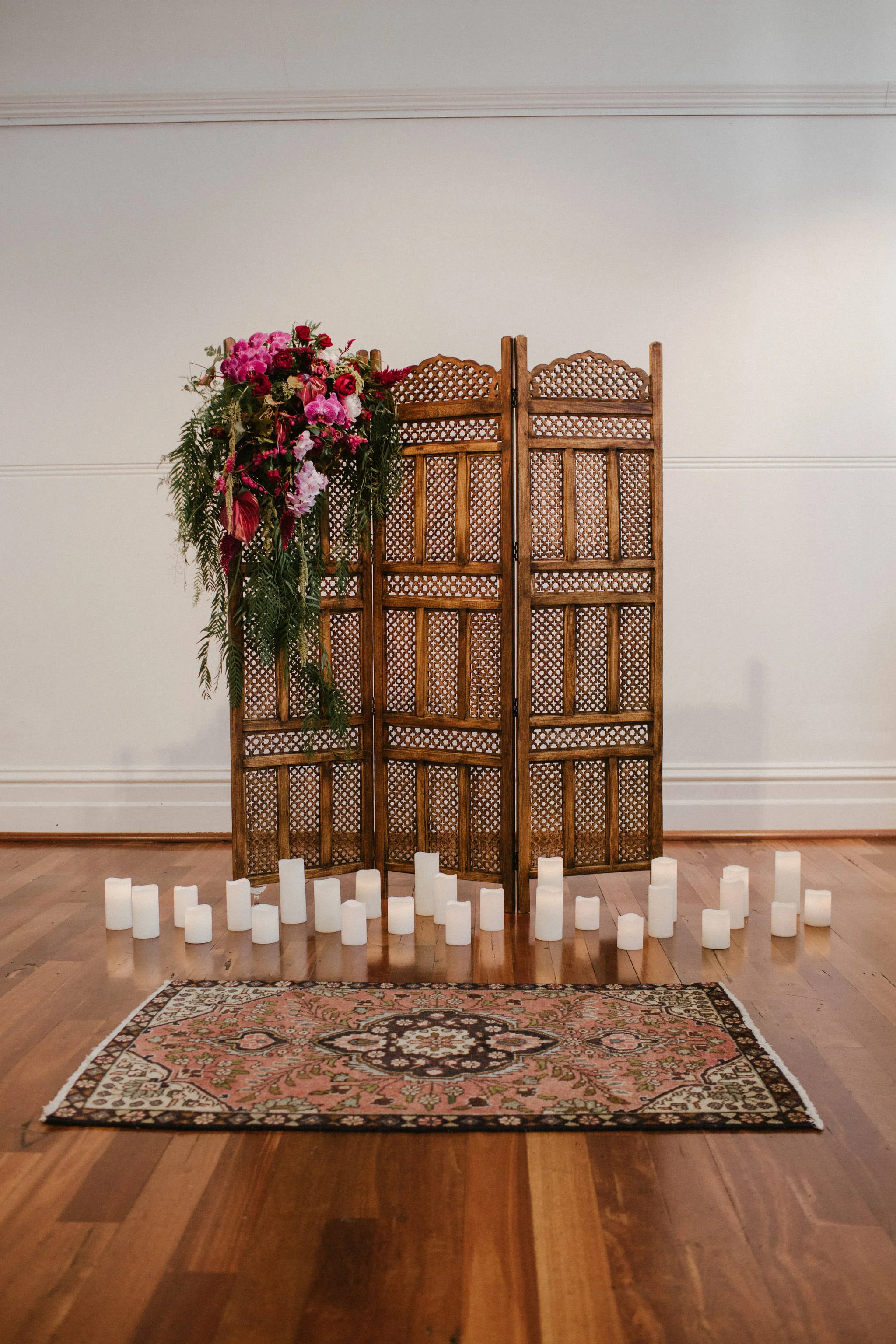 Pretty_Willow_Prop_Hire_Perth_CEREMONY_Backdrops_Moroccan -3-panel-screen (5).JPG