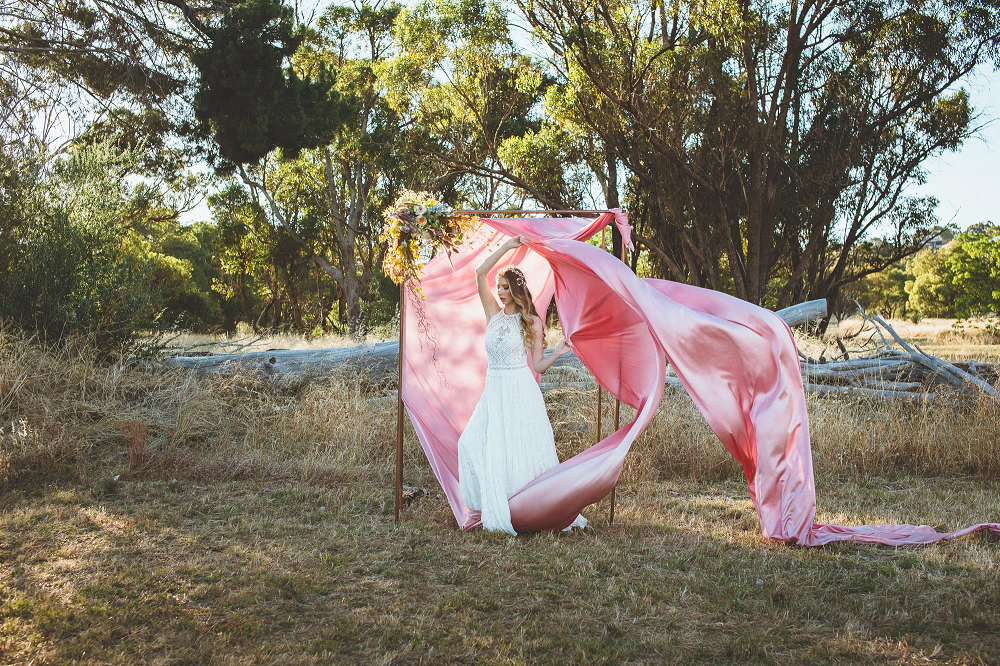 Pretty_Willow_Prop_Hire_Perth_CEREMONY_Backdrops_Copper-arbor.png