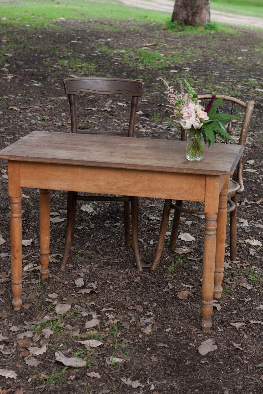 Pretty_Willow_Prop_Hire_Perth_CEREMONY_Signing_Table_Farm-Desk (4).jpg
