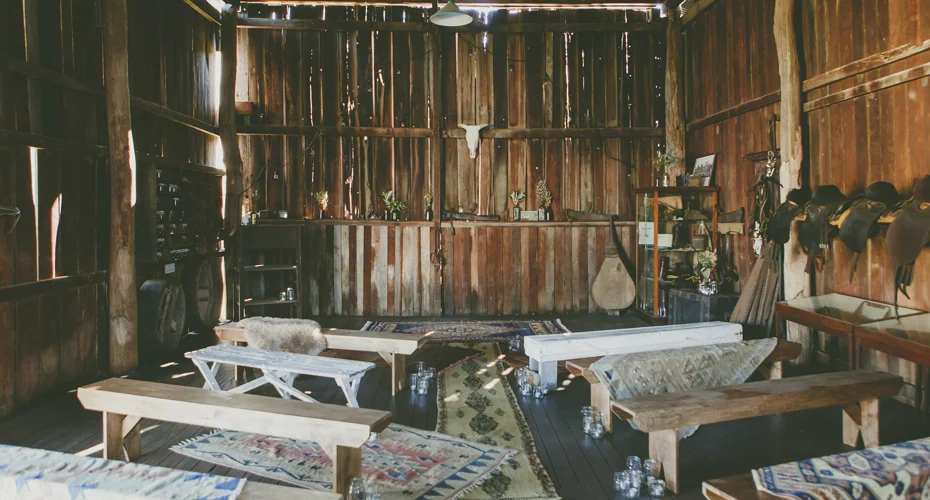 Pretty_Willow_Prop_Hire_Perth_CEREMONY_Seating_Bench-seats (3).jpg