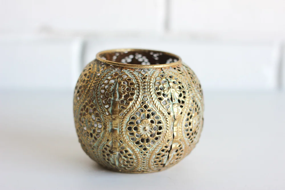Pretty_Willow_Prop_Hire_Perth_DECOR_Candlesticks_Lanterns_Votives_Peacock_votives.jpg