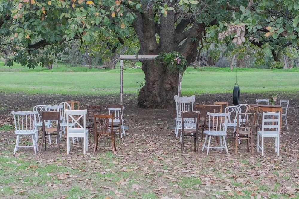 Pretty_Willow_Prop_Hire_Perth_PACKAGES_Ceremony_1 (2).jpg