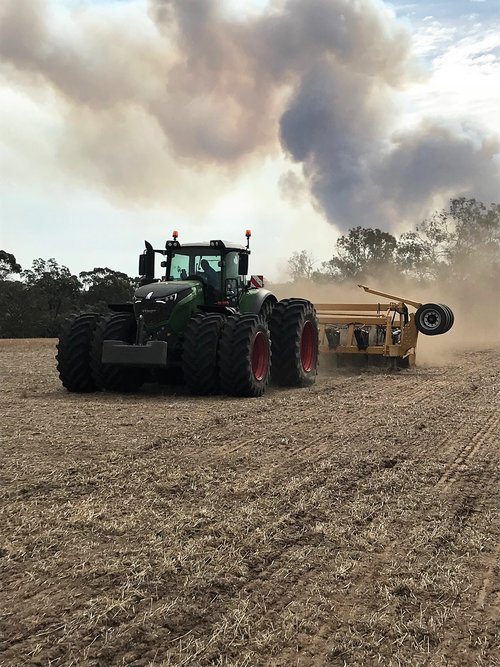 Fendt+&+Depthcharger+with+smoke+in+background.jpeg