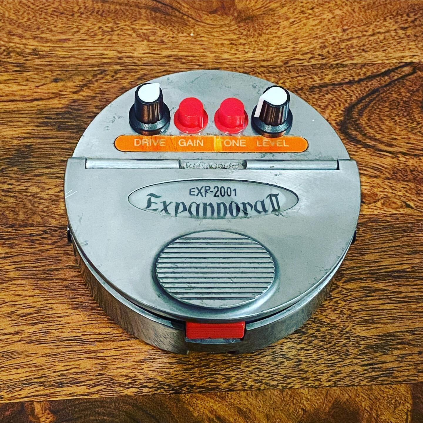 Had to Frankenstein this Expandora II back to life. New pots and wiring.

 #pedal #guitar #pedalrepair #expandora #nashvillemusician #guitarpedal #pedalboard