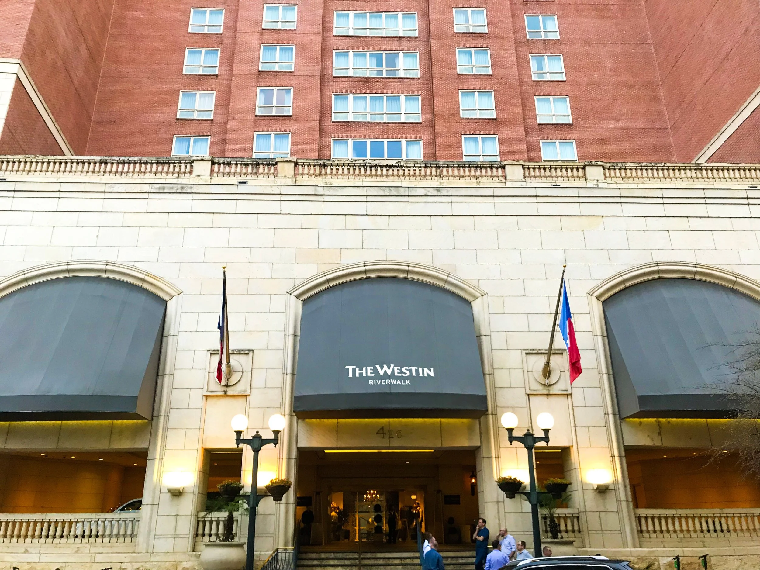 The front entrance to the Westin Riverwalk.