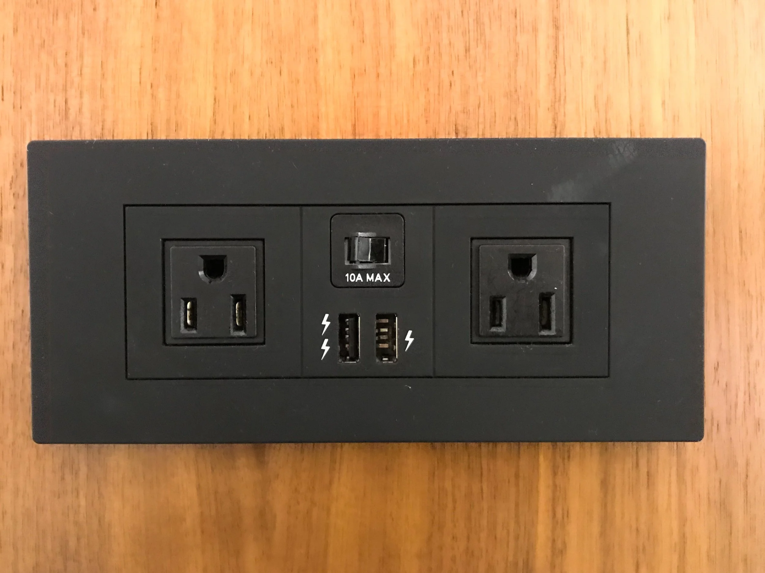 Each side of the bed featured conveniently located outlets and USB charging ports.