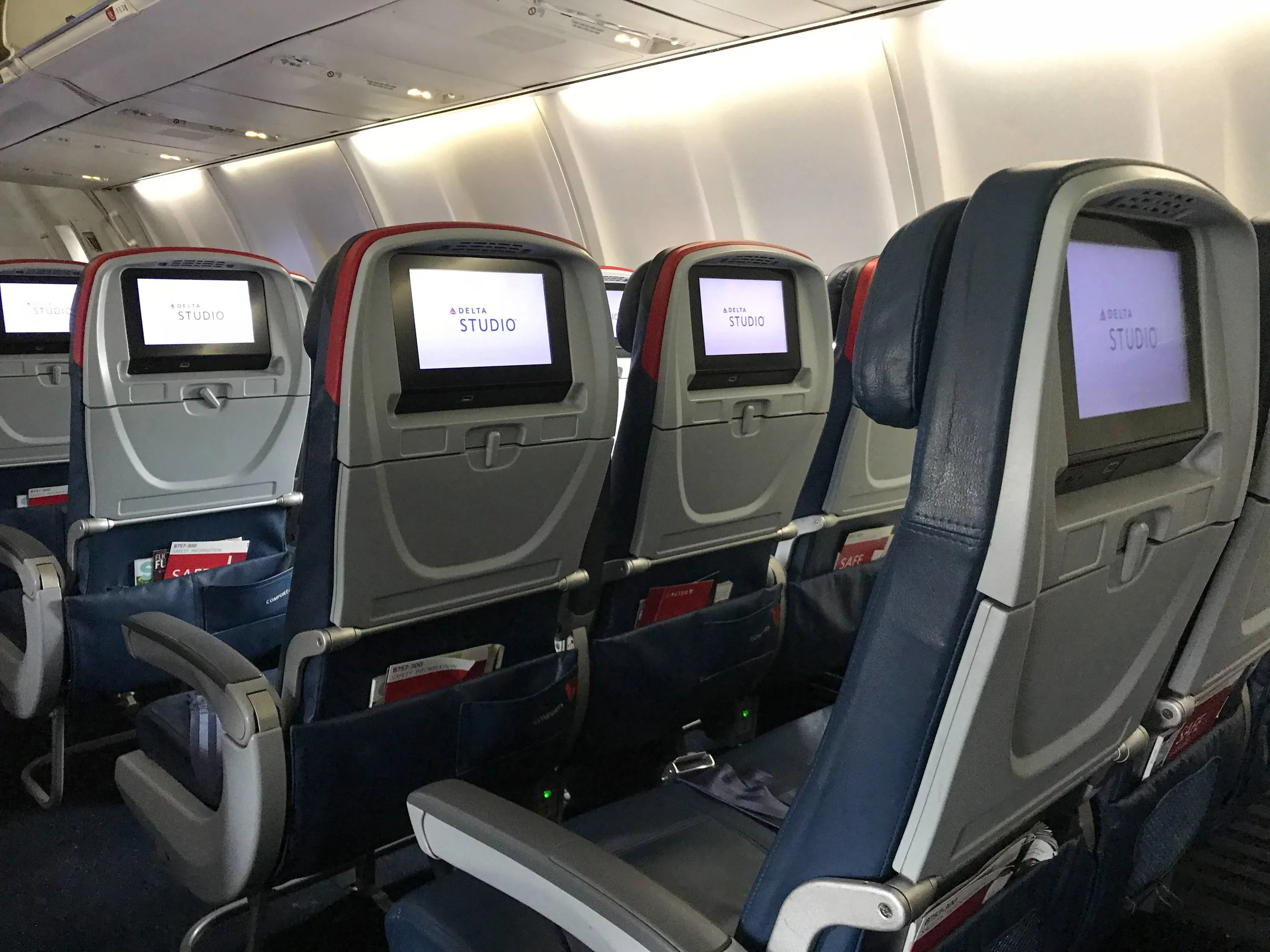 Main Cabin (Economy Class) on a Delta 757-300 in 2018.