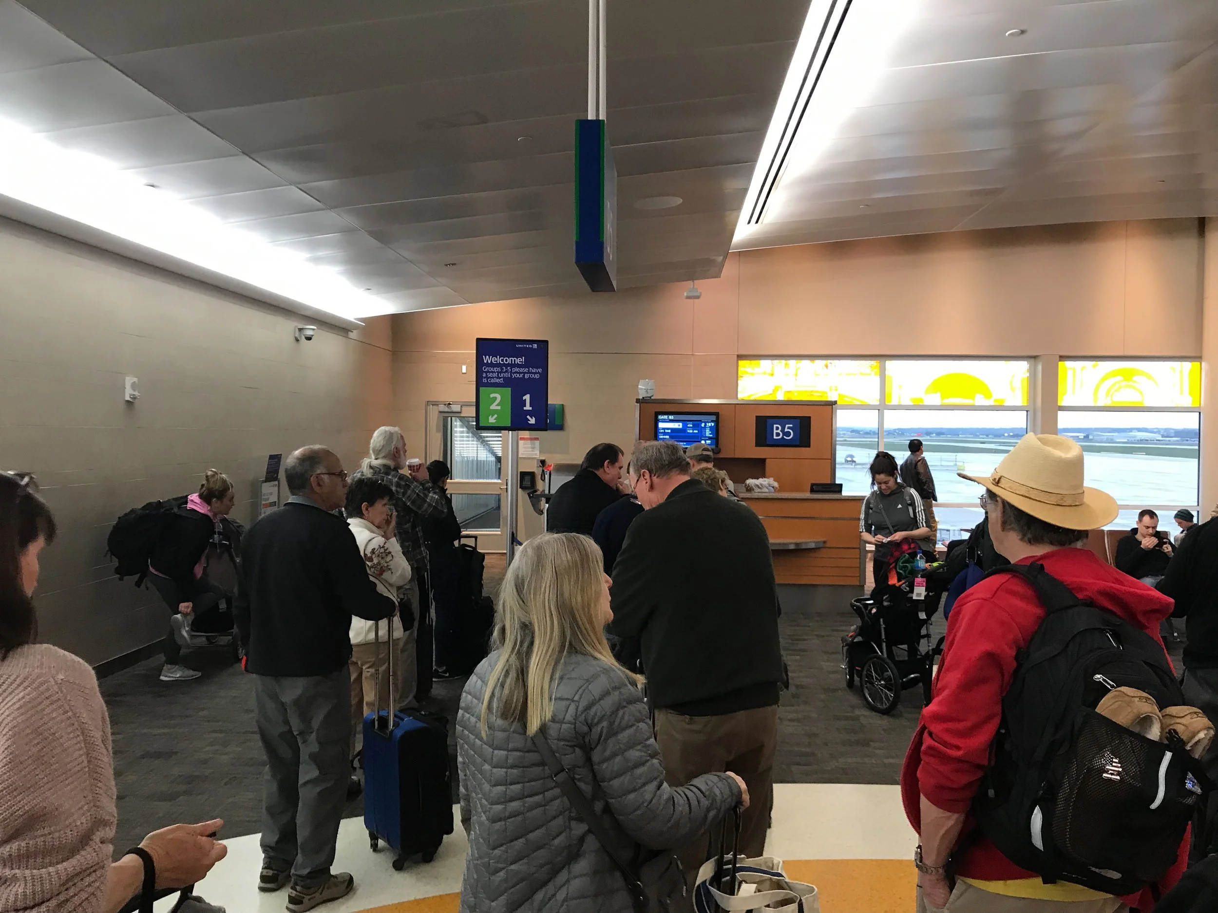 The staff did an excellent job trying to streamline the boarding process. Though, as is the case on pretty much every domestic flight (regardless of the airline), passengers rushed the gate when the boarding process began. I had to sneak my way through several people when my group was called.