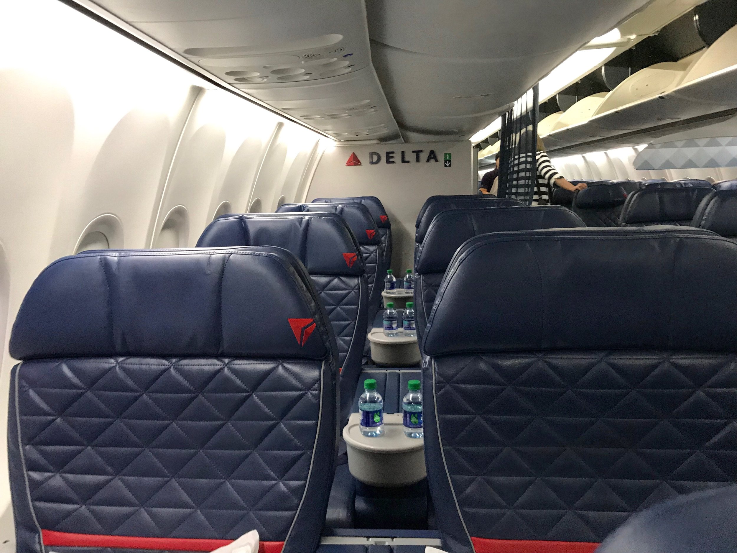 Delta First Class 737 900er New York Jfk Salt Lake