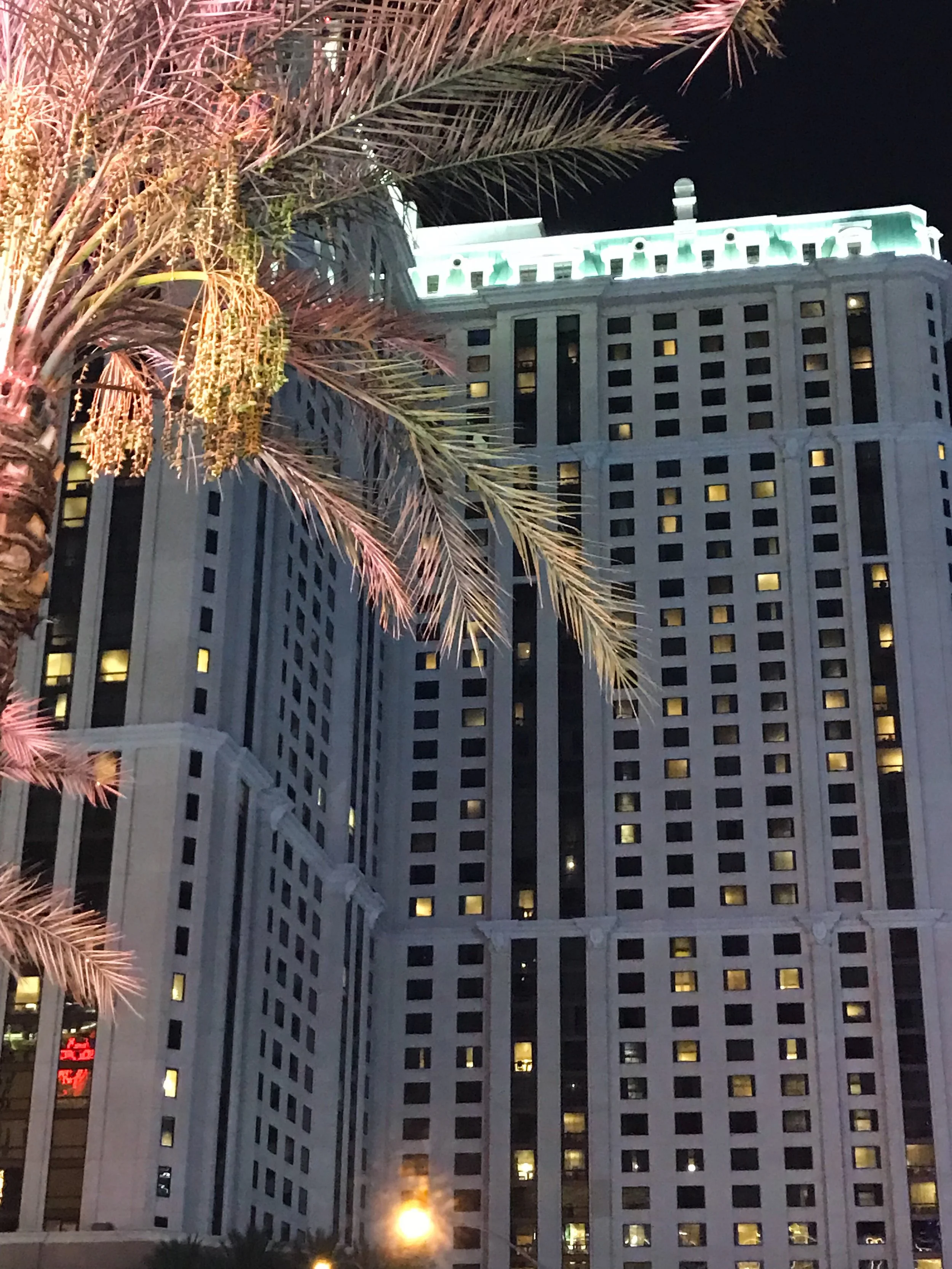 Marriott S Grand Chateau Officer Wayfinder